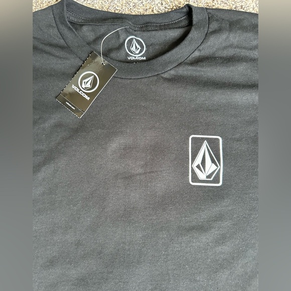 Volcom NWT Unisex Size Small Short Sleeve T-shirt - Picture 2 of 8